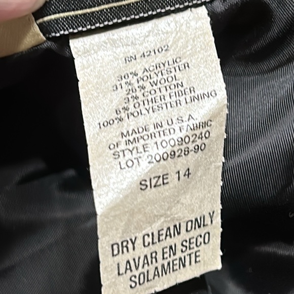 Michele black fringe skirt. Acrylic/wool blend. Back zipper. Size 14. Lined. - Picture 4 of 12